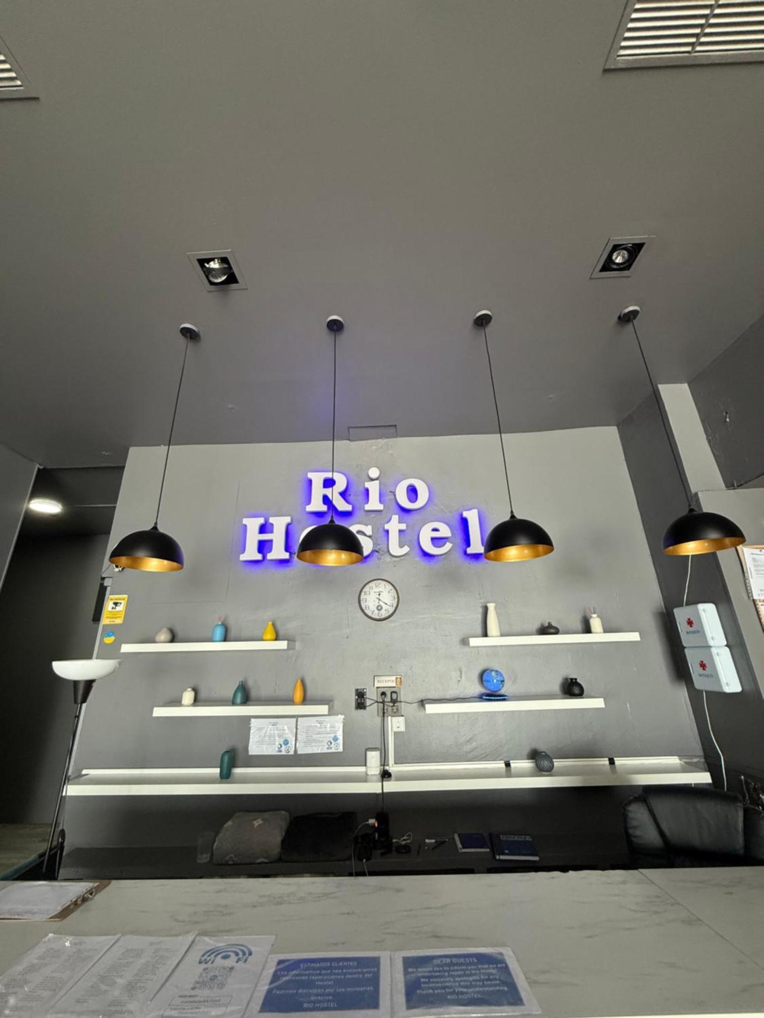 Rio Hostel マドリード エクステリア 写真